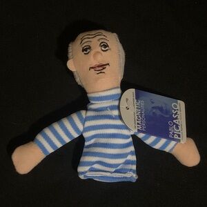 NWT Pablo Picasso Unemployed Philosophers Guild Magnetic Personalities Puppet